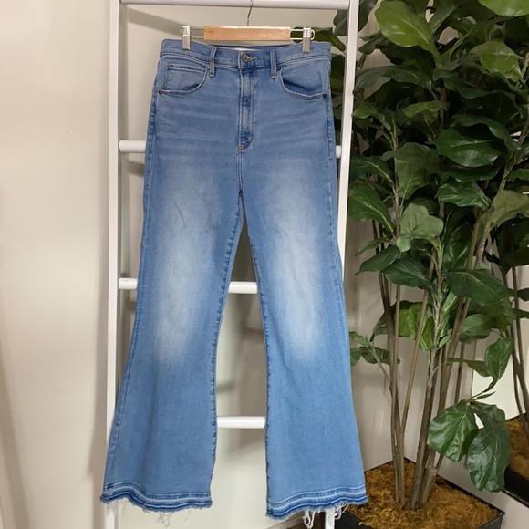 Abercrombie & Fitch Denim - Abercrombie & Fitch 8s Ultra High Rise Flare Blue Jeans 29